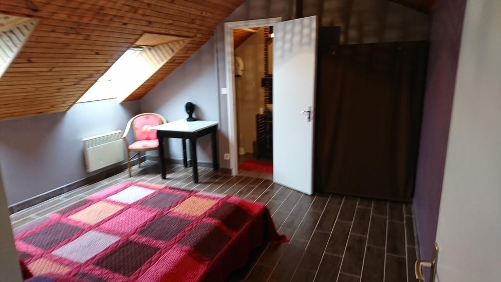 Gites De L'Archange Courtils Exteriör bild